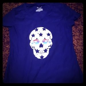 Blue skull shirt